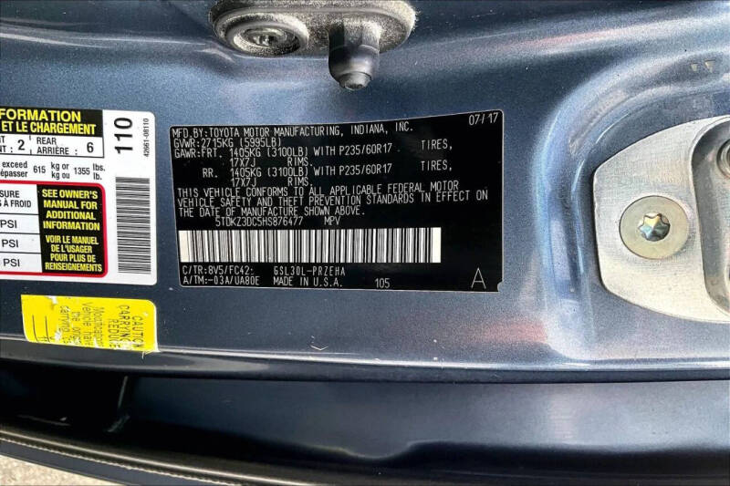 2017 Toyota Sienna LE 8-Passenger