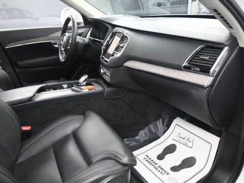 2023 Volvo XC90 B6 Ultimate Bright Theme 7P