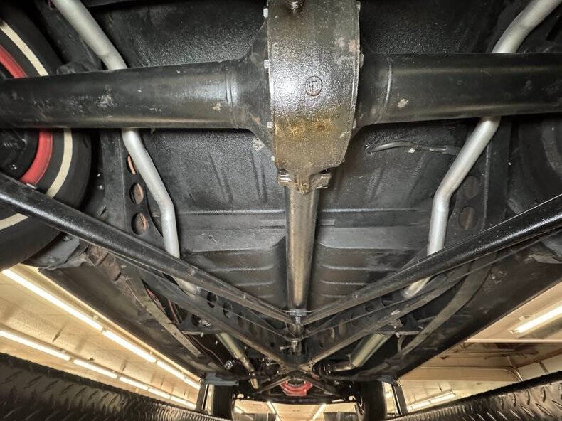 1948 Ford Super Deluxe