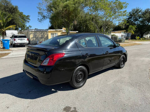 2017 Nissan Versa 1.6 S