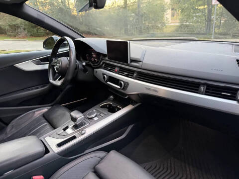 2017 Audi A4 2.0T quattro Premium Plus