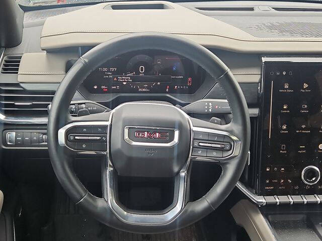 2024 GMC Acadia Elevation
