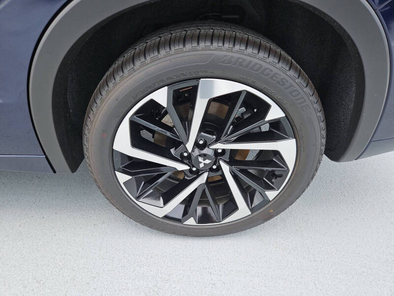 2025 Mitsubishi Outlander PHEV SEL