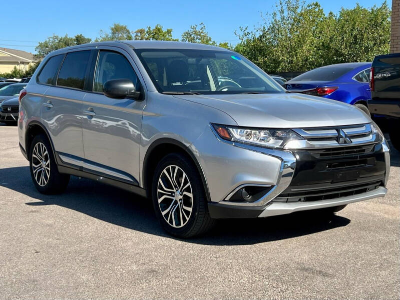 2018 Mitsubishi Outlander ES