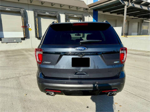 2017 Ford Explorer Sport