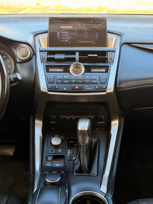 2017 Lexus NX 200t