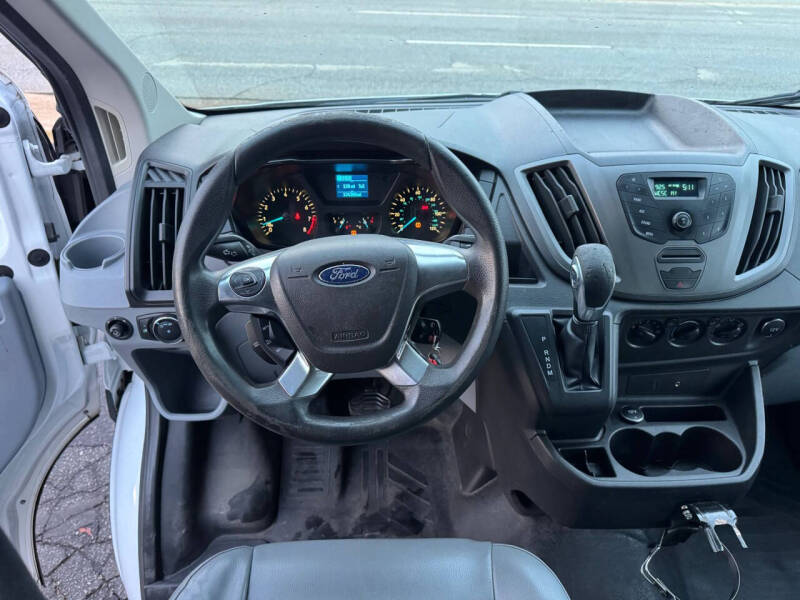 2015 Ford Transit