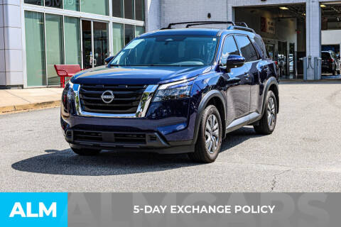 2024 Nissan Pathfinder SV