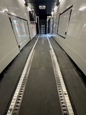 2017 Cts 42ft Gooseneck