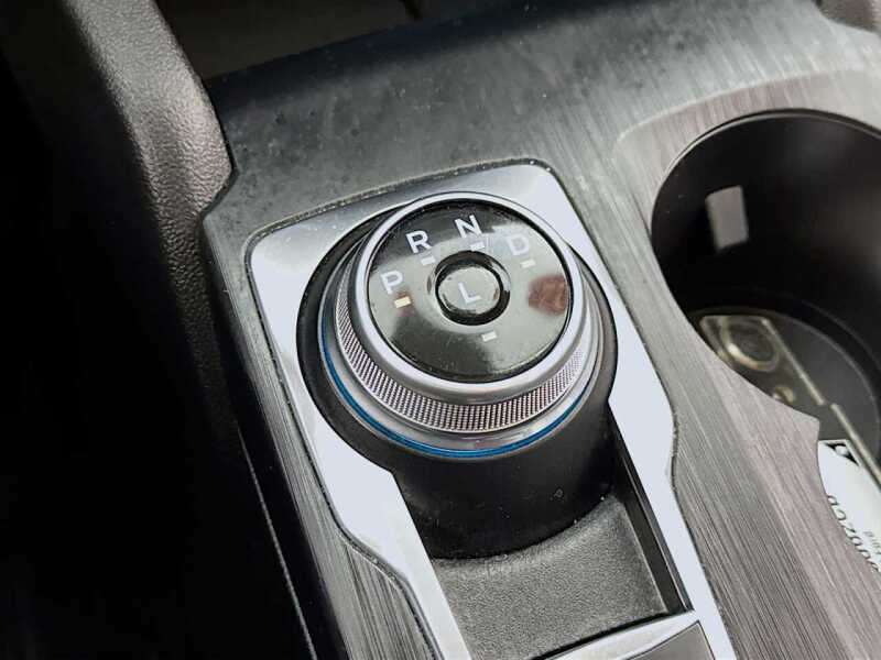 2022 Ford Escape Hybrid SE