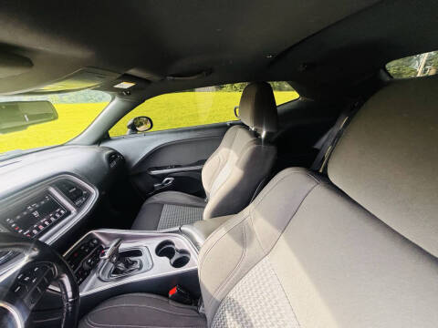 2019 Dodge Challenger SXT