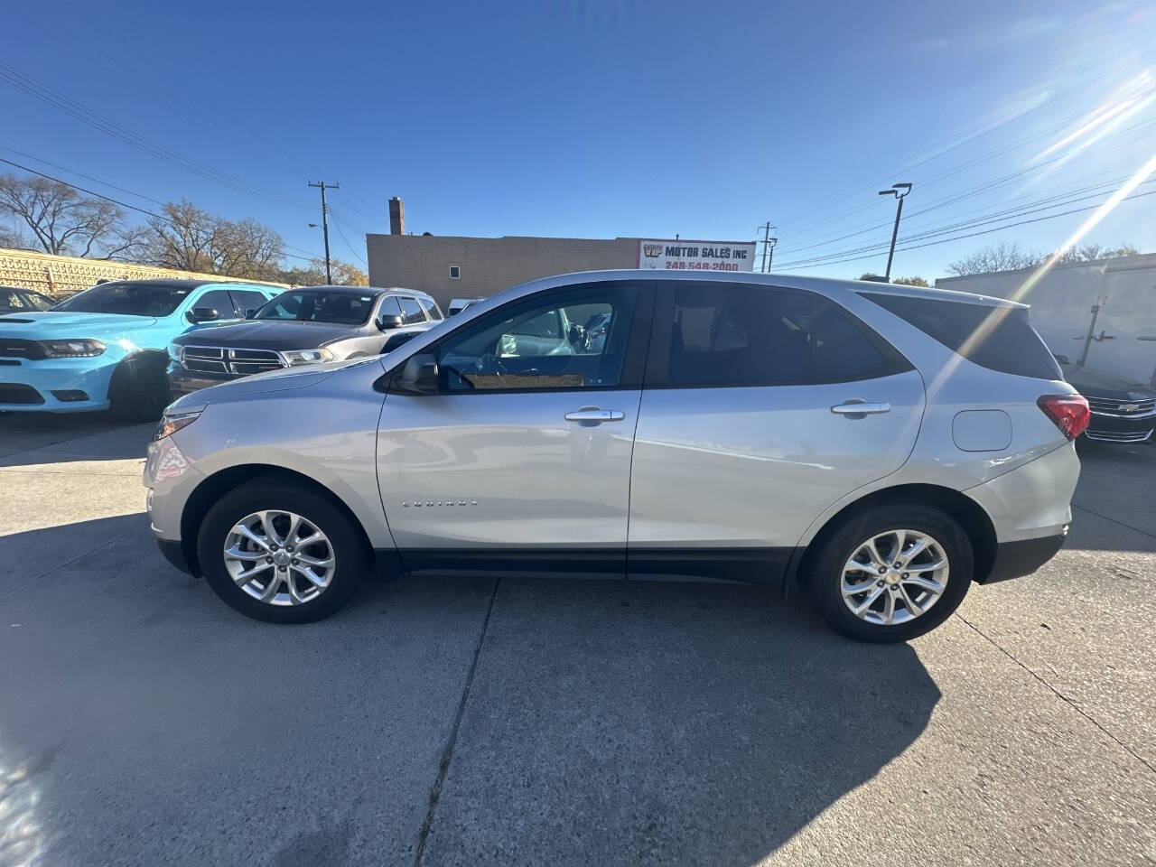 2020 Chevrolet Equinox for sale at VIP Motor Sales in Hazel Park, MI