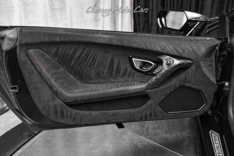 2018 Lamborghini Huracan LP 640-4 Performante