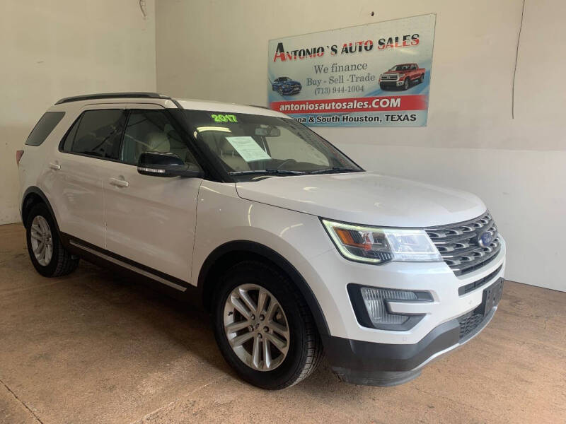 2017 Ford Explorer XLT's photo