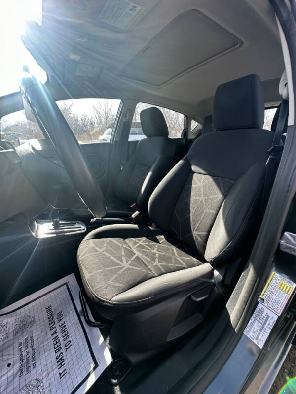 2011 Ford Fiesta SES