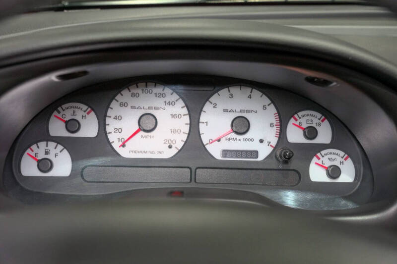 2000 Ford Mustang GT