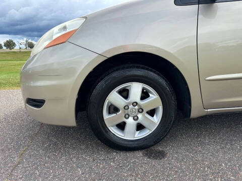 2008 Toyota Sienna LE 7-Passenger