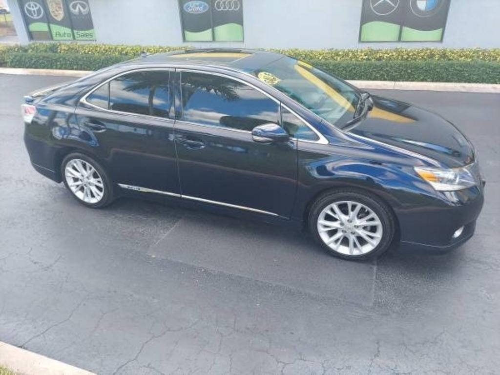 2010 Lexus HS 250h Sedan - $7,499