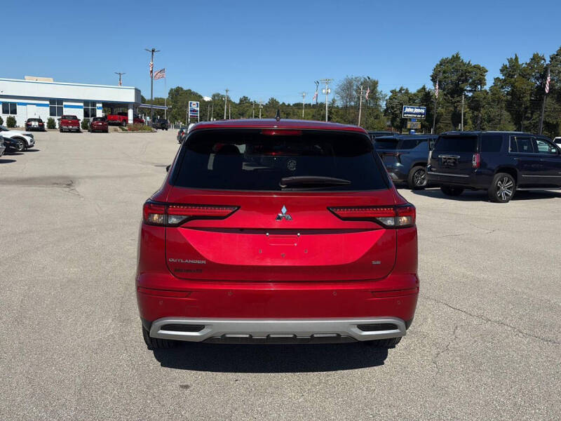 2024 Mitsubishi Outlander SE