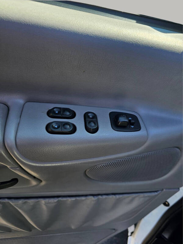 2001 Ford E-Series E-350 SD XLT