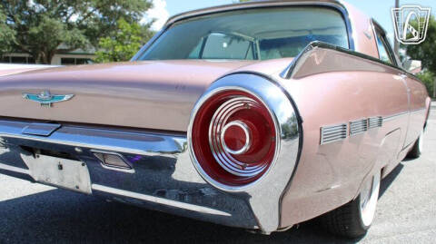 1962 Ford Thunderbird