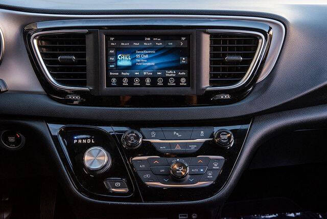 2018 Chrysler Pacifica Touring Plus