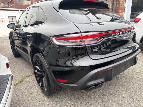 2022 Porsche Macan