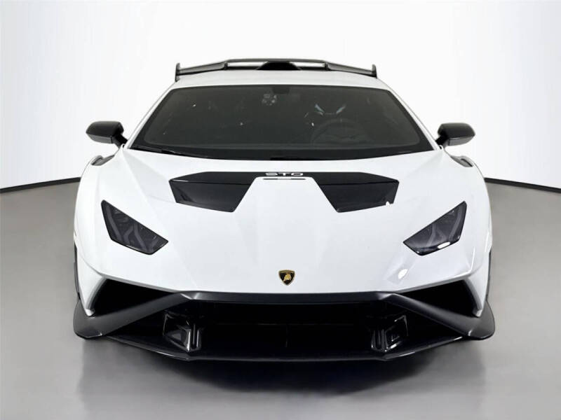 2021 Lamborghini Huracan STO