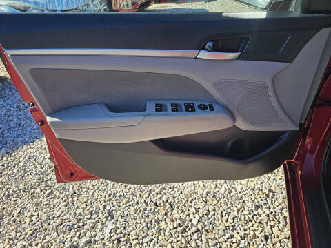 2019 Hyundai Elantra SEL