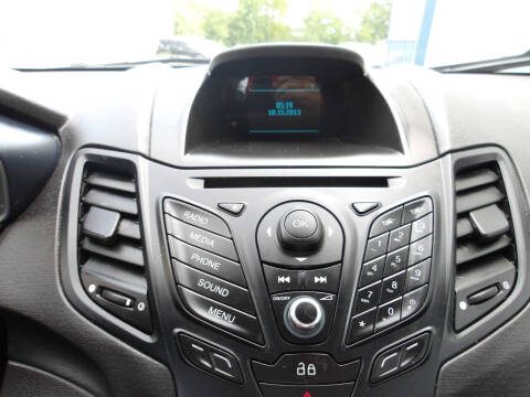 2014 Ford Fiesta SE