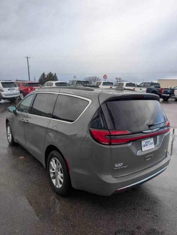 2022 Chrysler Pacifica Touring