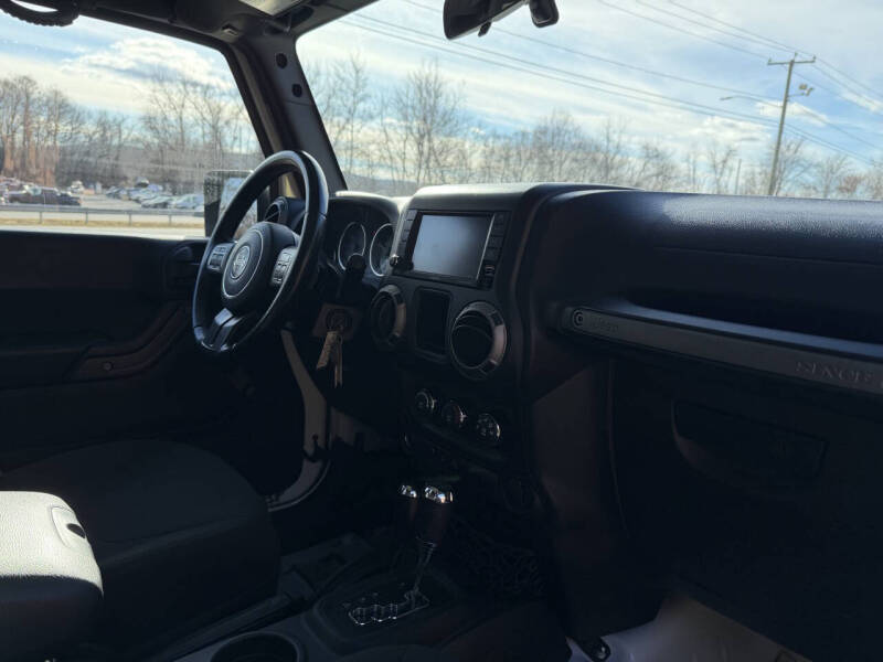 2017 Jeep Wrangler Willys Wheeler W