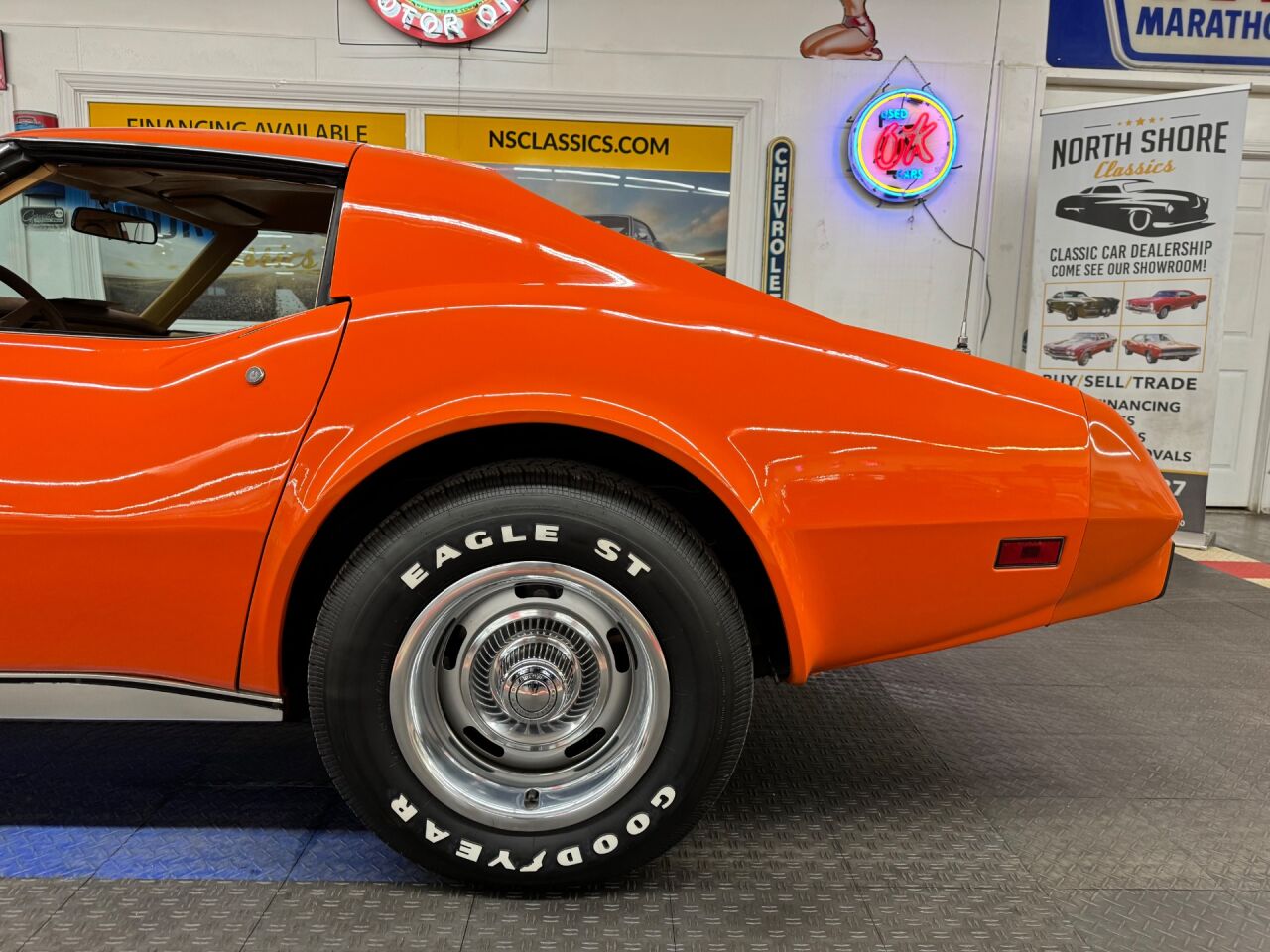 1976 Chevrolet Corvette 22