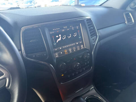 2018 Jeep Grand Cherokee Laredo E