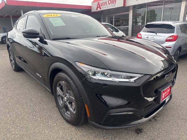 2022 Ford Mustang Mach-E Select