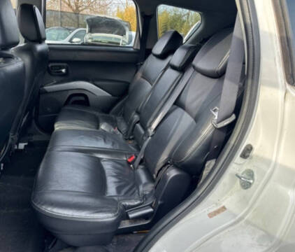 2008 Mitsubishi Outlander XLS