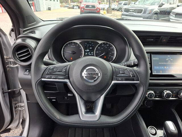2019 Nissan Kicks S
