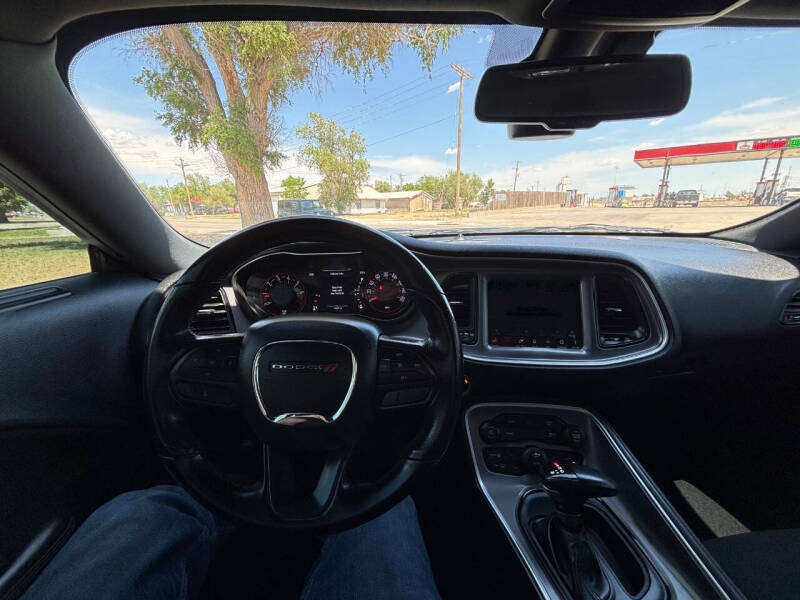 2022 Dodge Challenger SXT