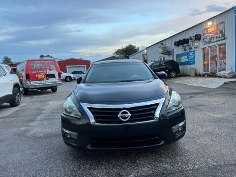 2015 Nissan Altima for sale at ONYX AUTOMOTIVE, LLC in Largo FL