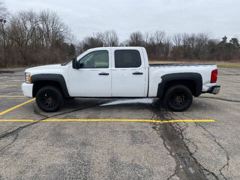 2007 Chevrolet Silverado 1500 for sale at Caruzin Motors in Flint MI