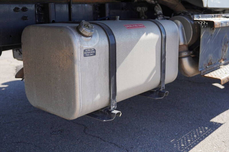 2016 Freightliner M2 106