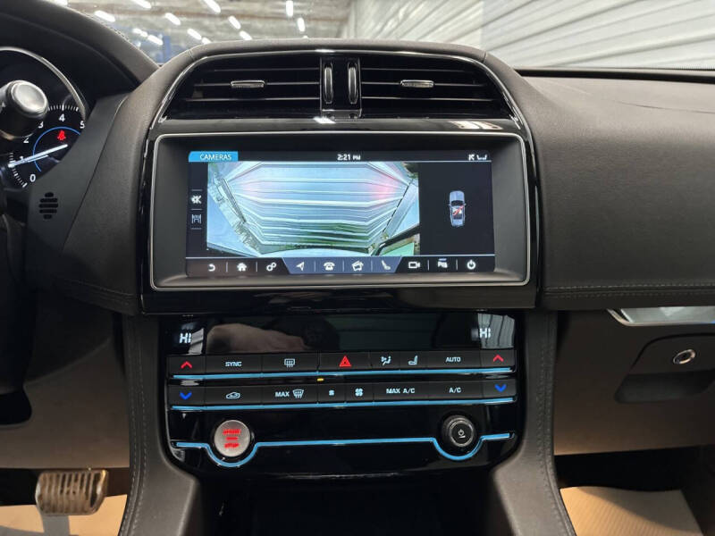 2019 Jaguar F-PACE 25t Prestige