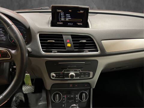 2017 Audi Q3 2.0T Premium