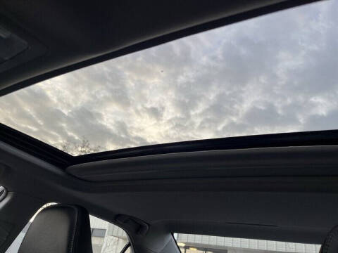 2017 Toyota Camry Hybrid XLE