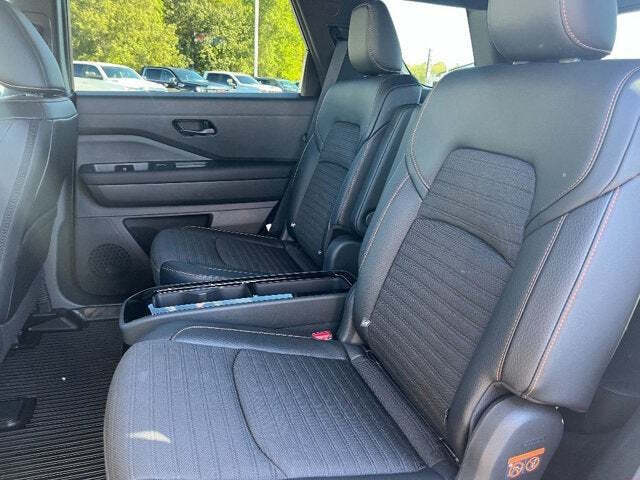 2023 Nissan Pathfinder 20