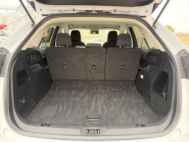 2022 Ford Edge SE