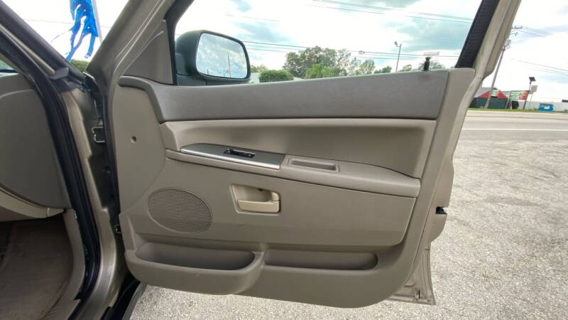 2006 Jeep Grand Cherokee Laredo