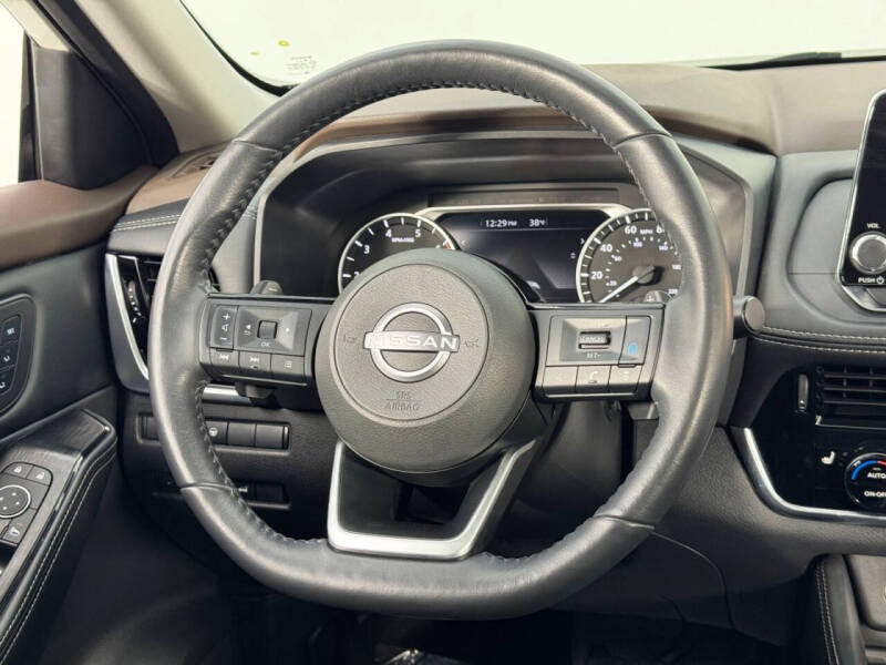 2022 Nissan Rogue SL