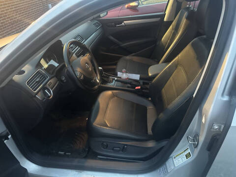 2015 Volkswagen Passat 1.8T Wolfsburg Edition