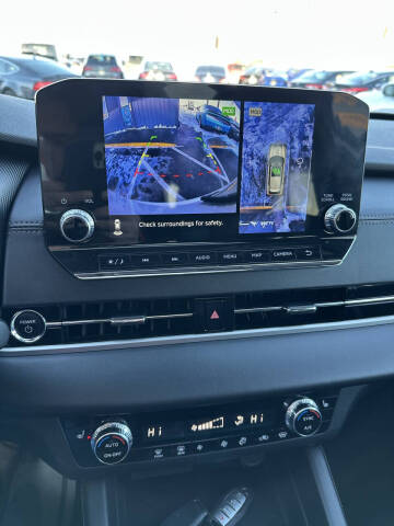 2023 Mitsubishi Outlander PHEV SE